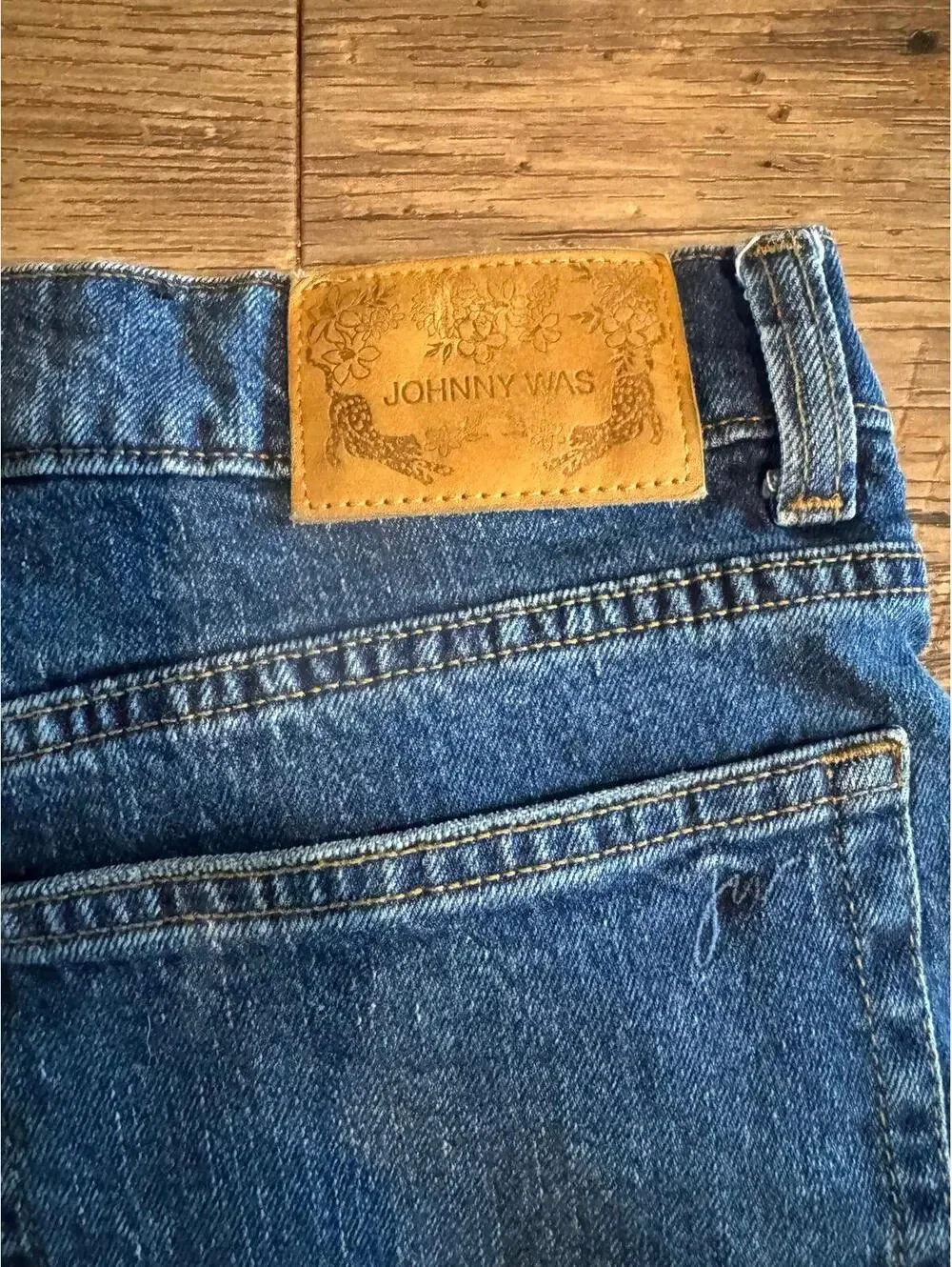Johnny Was BARCELONA BOYFRIEND Denim Relaxed Fit Jeans Sz 30 EUC